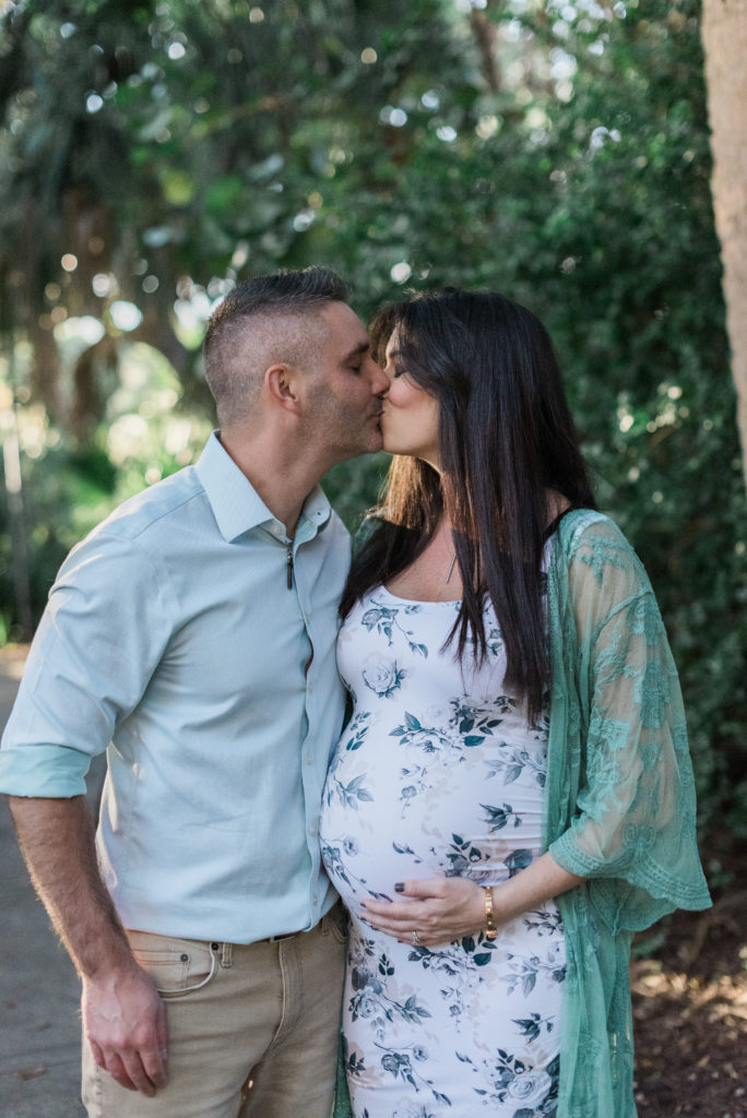 Mom and dad kissing