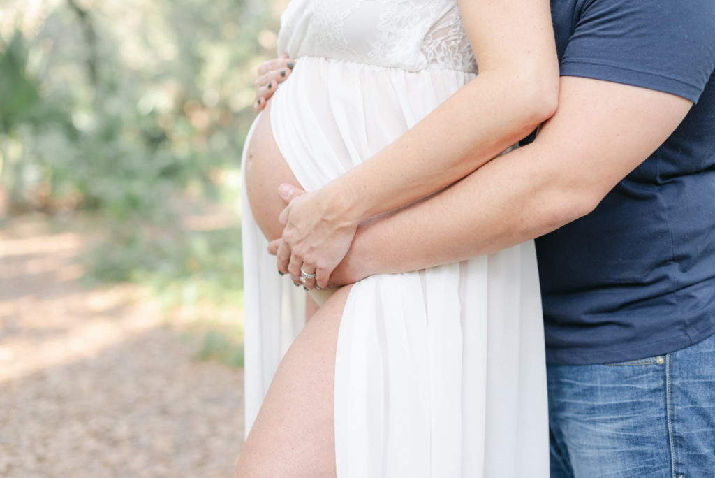 Belly and hand details